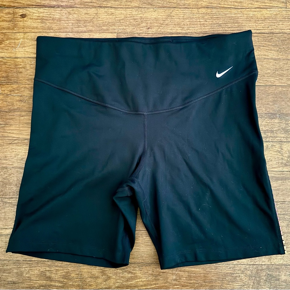Women’s Dri-Fit Shorts ~ Size 1X ~